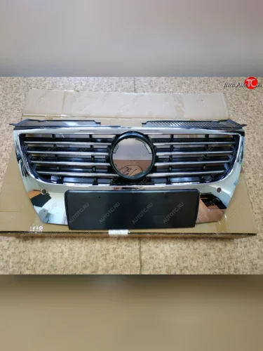 Решётка радиатора (под парктроник) SAT Volkswagen Passat B6 универсал (2005-2010)
