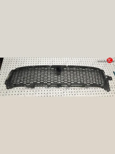 Решетка в передний бампер SPARD (центральная) Mitsubishi Outlander XL (CW)  рестайлинг (2010-2013)