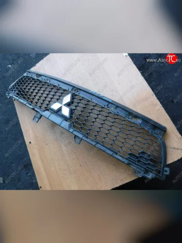 Решетка радиатора SPARD (чёрная) Mitsubishi Outlander XL (CW)  рестайлинг (2010-2013)