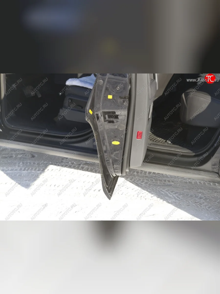 Накладки на внутренние пороги дверей RA  Volkswagen Touareg (2006-2010) 1 GP  в Самаре Самарской области