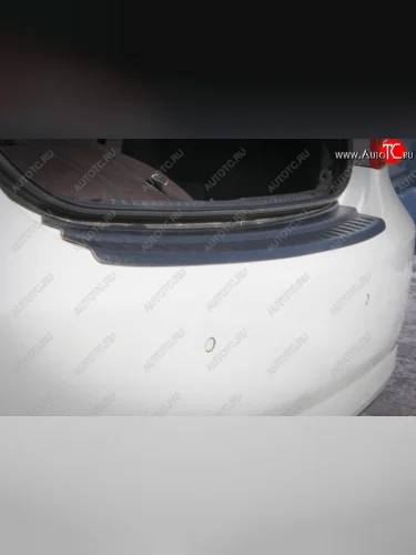 Накладка защитная на задний бампер Yuago Hyundai Solaris RBr седан рестайлинг (2014-2017)