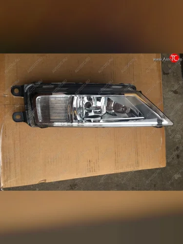 Противотуманная фара NSP (правая) Volkswagen Tiguan Mk2 дорестайлинг (2016-2020)