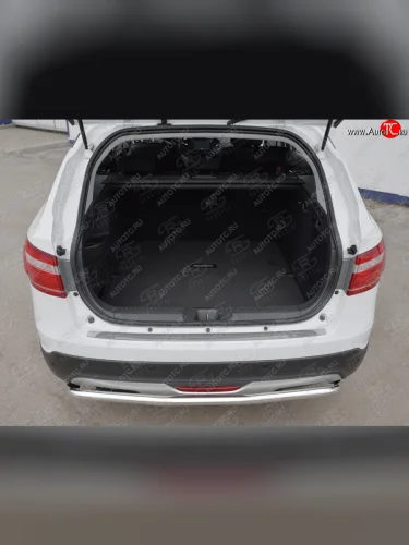 Накладка защитная на задний бампер Russtal (поверхность зеркальная) Лада ВАЗ Веста SW 2181 универсал дорестайлинг (2017-2022)