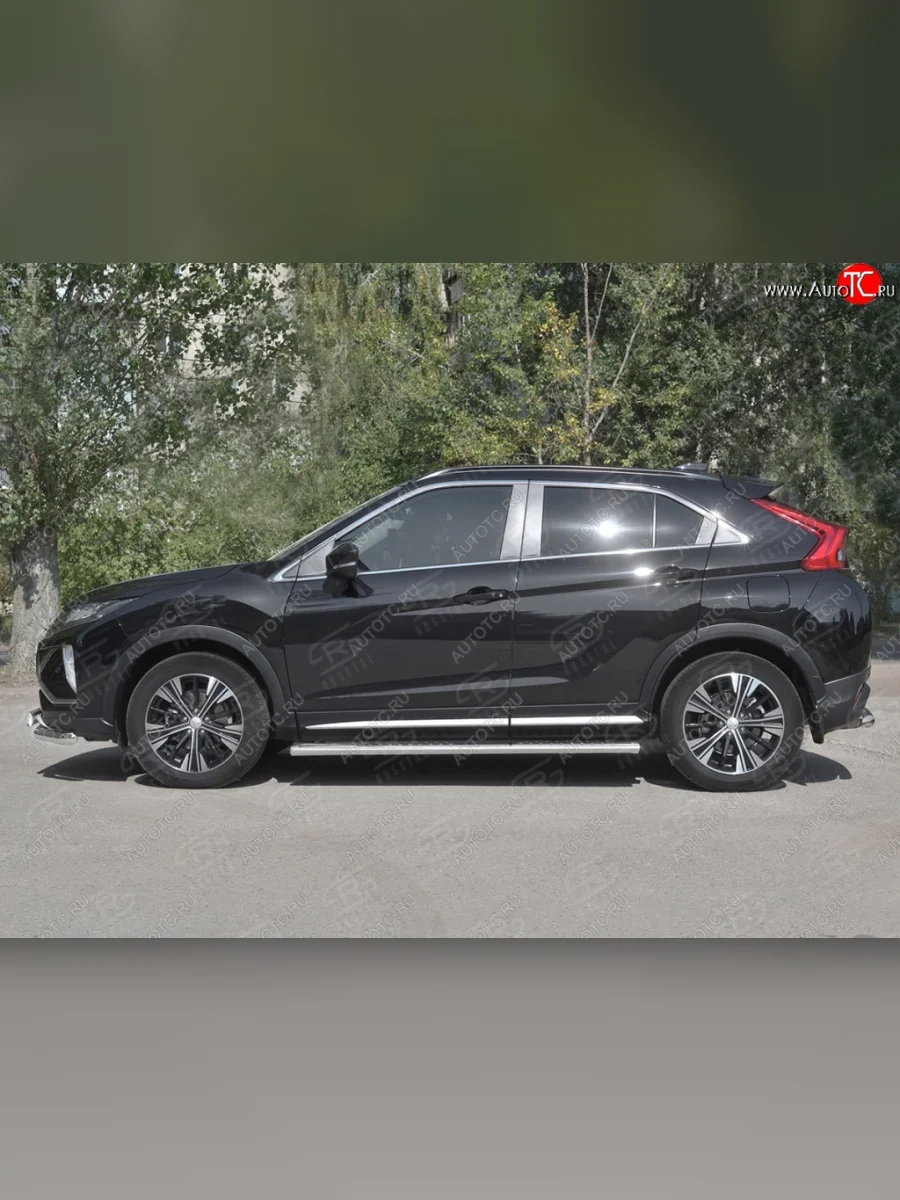 Пороги труба 120х60 овал с проступью Russtal Mitsubishi Eclipse Cross GK дорестайлинг (2017-2021)  в Перми Пермском крае