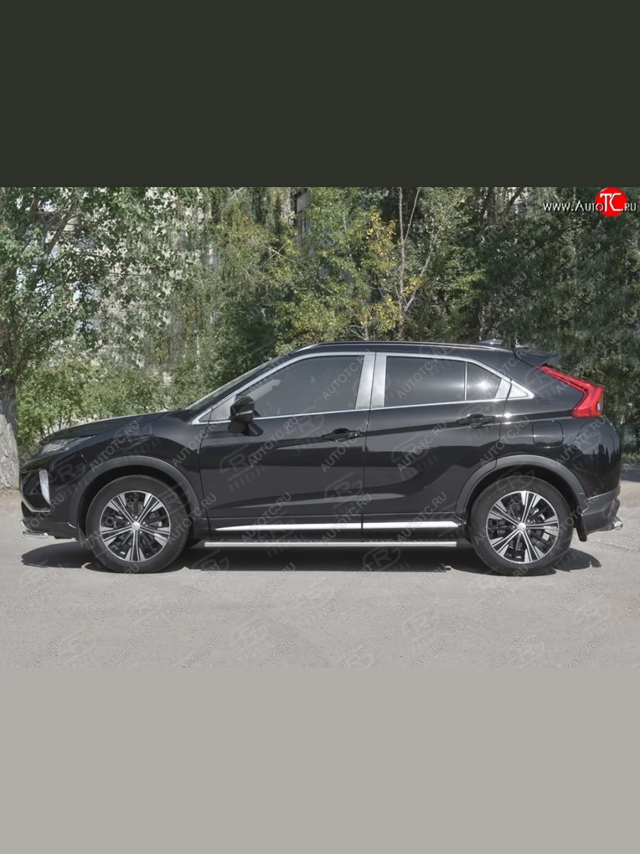 Пороги труба 75х42 овал с проступью Russtal Mitsubishi Eclipse Cross GK дорестайлинг (2017-2021)  в Перми Пермском крае