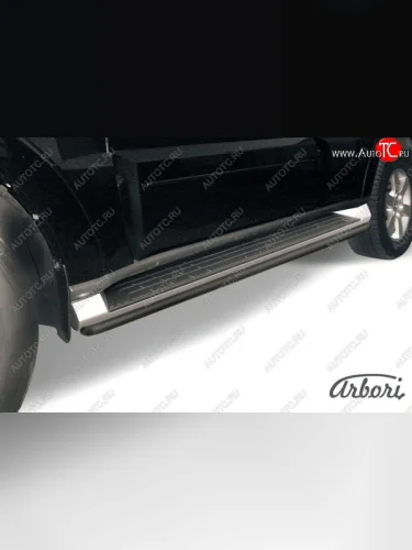 Защита штатных порогов Arbori (черная, d42 mm). Mitsubishi Pajero 4 V90 2-ой рестайлинг (2014-2020)
