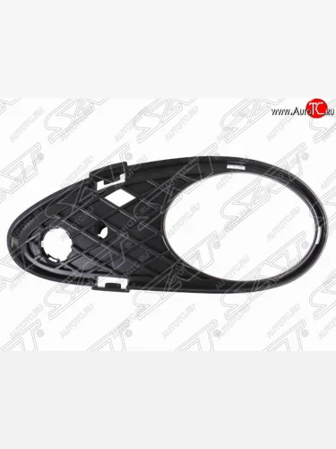 Левая рамка противотуманной фары SAT Mercedes-Benz C-Class  W203 (2000-2004) дорестайлинг седан