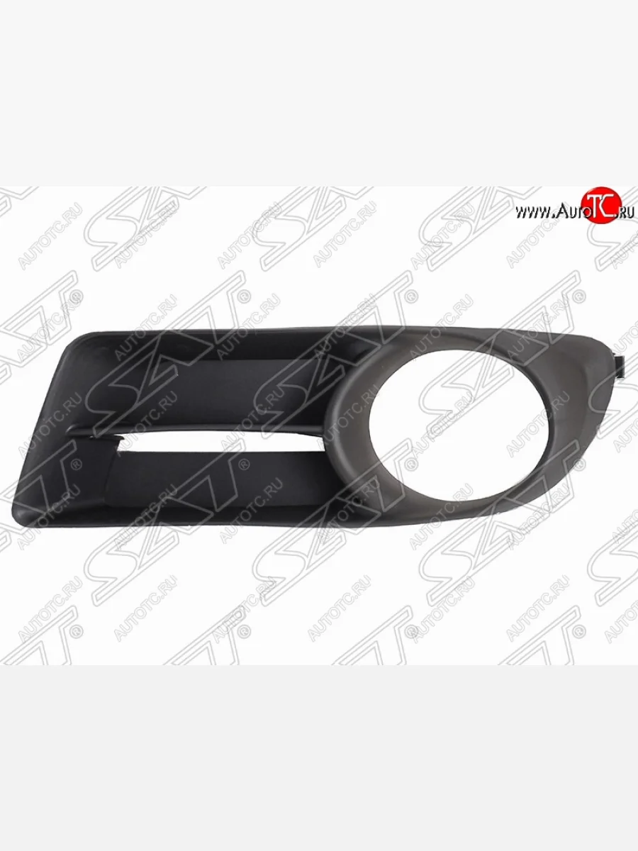 Левая рамка противотуманной фары SAT (к бамперу ST-TY28-000-E0) Toyota Corolla E120 седан дорестайлинг (2000-2004) с доставкой в г. Кемерово