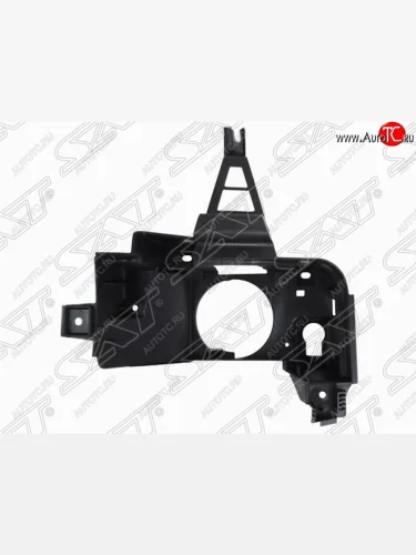 Левая рамка противотуманной фары SAT Toyota Land Cruiser  200 (2007-2012) дорестайлинг