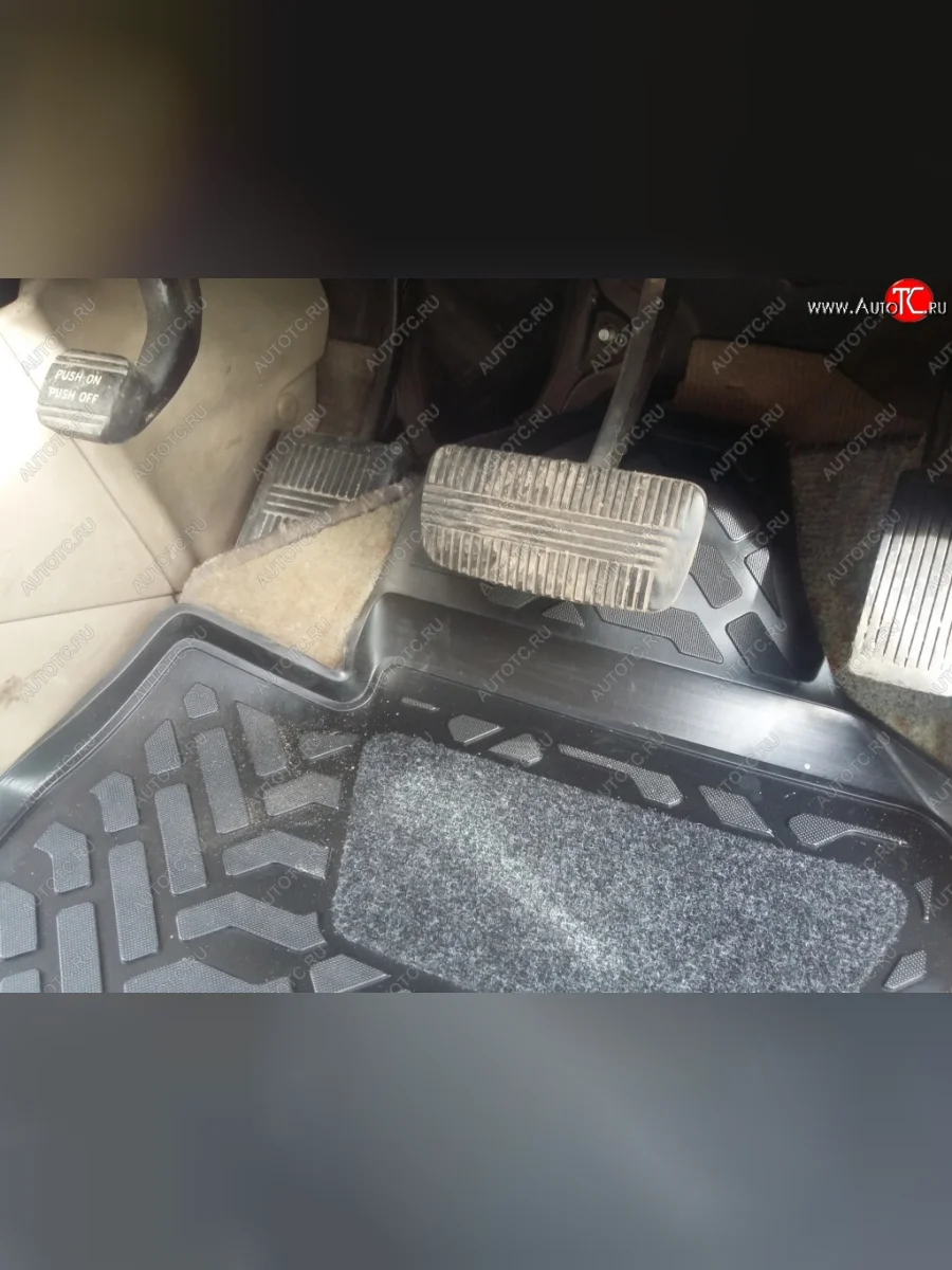 Комплект ковриков в салон Aileron 3D (с подпятником, правый руль, передние) Nissan Serena C27 минивэн рестайлинг (2019-2022)  в Керчи Республика Крым