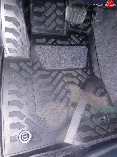 Комплект ковриков в салон Aileron 3D (с подпятником) Toyota Hilux AN120 дорестайлинг (2016-2020)