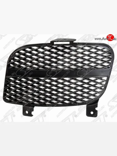 Левая заглушка ПТФ в бампер SAT Toyota Hiace  H200 (2004-2010) минивэн (Япония) дорестайлинг , минивэн (Япония) 1-ый рестайлинг