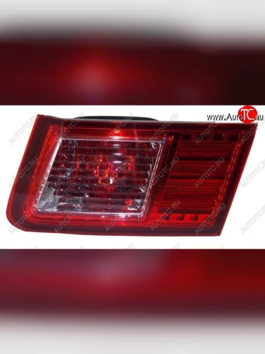 Правый фонарь в крышку багажника SAT Honda Accord 8 CU седан дорестайлинг (2008-2011)