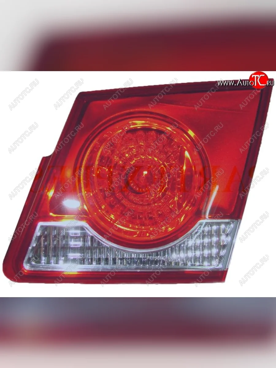 Правый фонарь в крышку багажника SAT (внутренний)  Chevrolet Cruze (2009-2015) J300  в Керчи Республика Крым