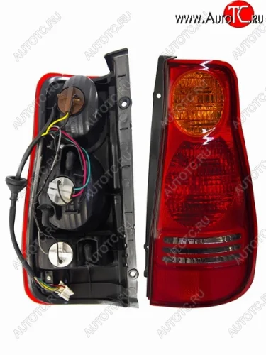 Правый задний фонарь SAT Hyundai Matrix 1 FC дорестайлинг (2001-2005)