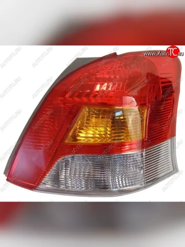 Правый фонарь SAT Toyota Yaris XP130 хэтчбэк 5 дв. дорестайлинг (2010-2014)