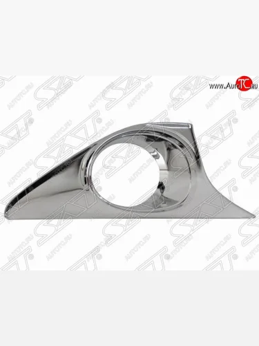 Правая рамка противотуманной фары SAT (хром) Toyota Camry XV50 дорестайлинг (2011-2014)
