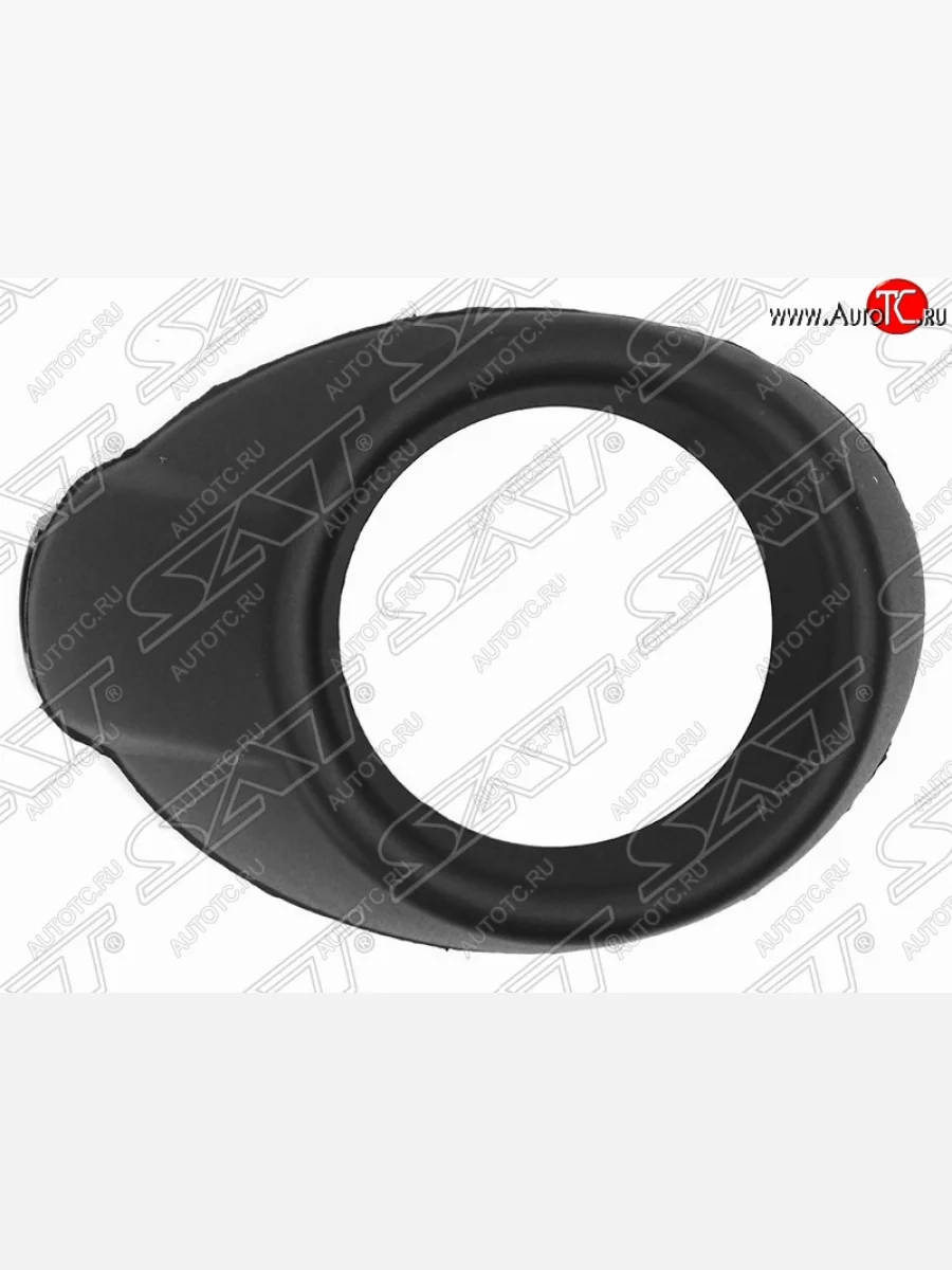 Правая оправа противотуманной фары SAT (черная) Ford Focus 3 универсал дорестайлинг (2010-2015)  в Перми Пермском крае