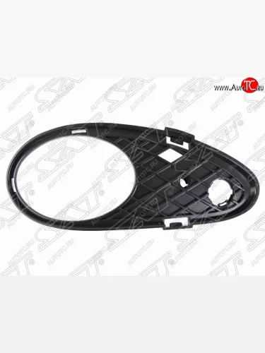 Правая оправа противотуманной фары SAT Mercedes-Benz C-Class W203 дорестайлинг седан (2000-2004)