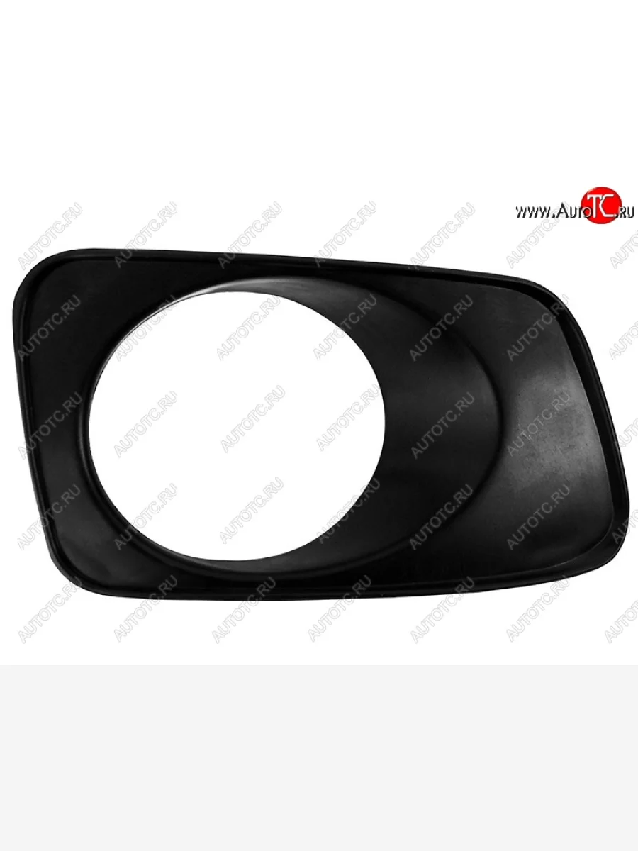 Правая вставка в бампер под ПТФ SAT Toyota Corolla Axio (E140) седан дорестайлинг (2006-2008)  в Керчи Республика Крым