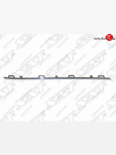 Правый молдинг решетки радиатора SAT (нижний) Volkswagen Amarok дорестайлинг (2009-2016)