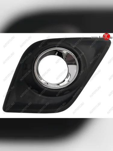 Правая вставка в бампер под ПТФ REVO SAT Toyota Hilux AN120 дорестайлинг (2016-2020)