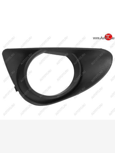 Правая вставка в бампер под ПТФ SAT Toyota Yaris XP130 хэтчбэк 5 дв. дорестайлинг (2010-2014)