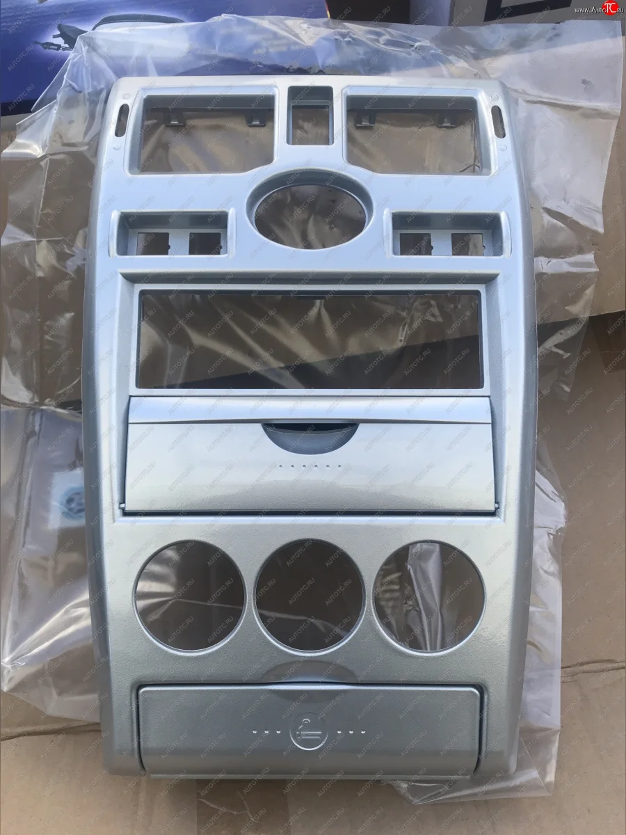 Консоль под однодиновую магнитолу SVS (с пепельницей) Лада ВАЗ Приора 2172 хэтчбек дорестайлинг (2008-2014) (Серебристый, Матовый)  в Воронеже Воронежской области