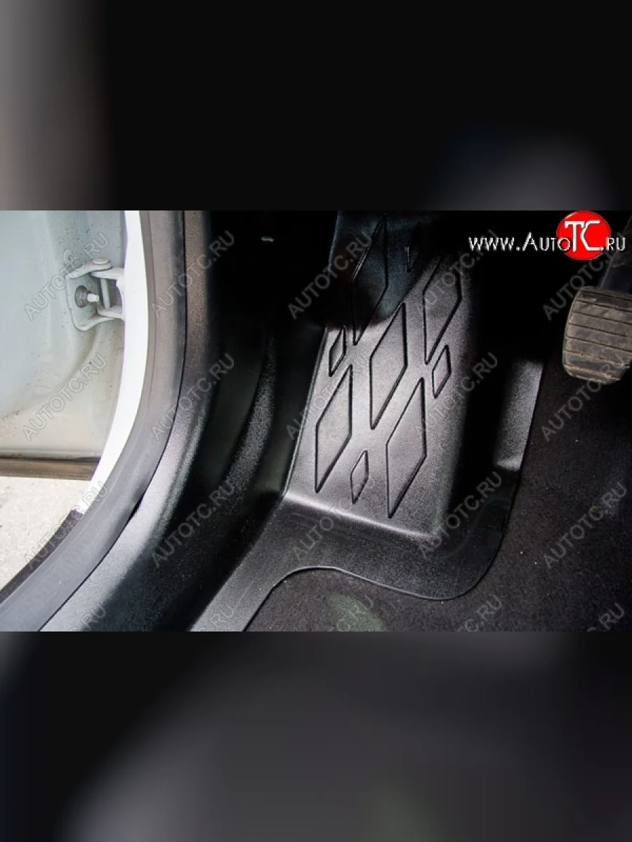 Накладки на ковролин АртФорм Renault Kaptur дорестайлинг (2016-2020) (Передние)  в Перми Пермском крае