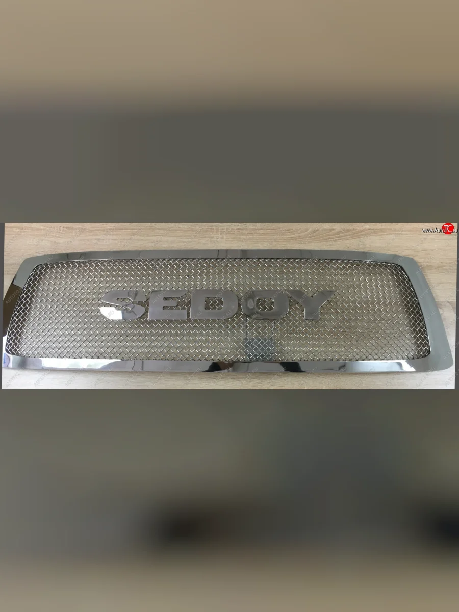 Вставка в решетку радиатора CrTuning Toyota Tundra XK50 дорестайлинг (2007-2009) (Надпись SEDOY)  в Перми Пермском крае