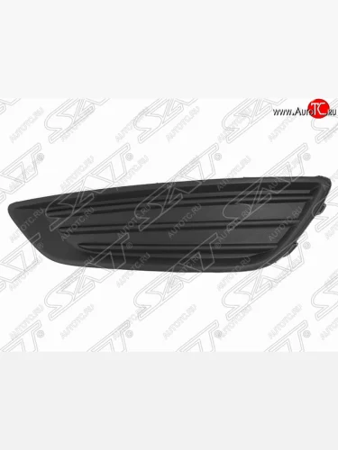Левая заглушка в бампер под ПТФ SAT Ford Focus 3 седан рестайлинг (2014-2019)