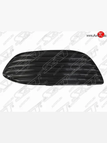 Левая заглушка воздухозаборника в передний бампер SAT Mercedes-Benz C-Class  W205 (2015-2018) дорестайлинг седан