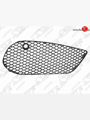 Правая решетка в передний бампер SAT (AMG) Mercedes-Benz C-Class W205 дорестайлинг седан (2015-2018)