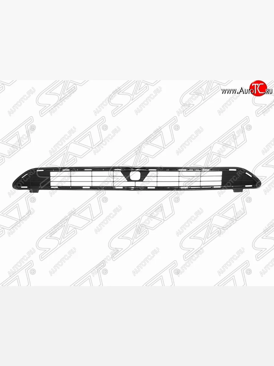 Решетка в передний бампер (верхняя / под камеру) SAT Toyota RAV4 XA40 5 дв. рестайлинг (2015-2019)  в Самаре Самарской области
