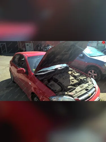 Упор капота Russtal Chevrolet Lacetti хэтчбек (2002-2013)