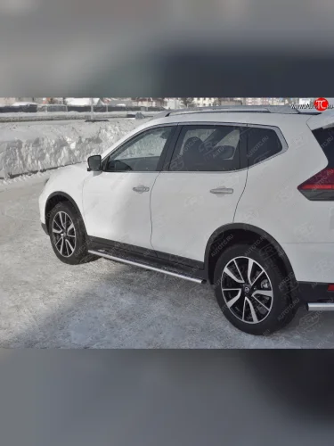 Защита порогов (Ø75x42 мм с проступью) Russtal Nissan X-trail 3 T32 рестайлинг (2017-2022)