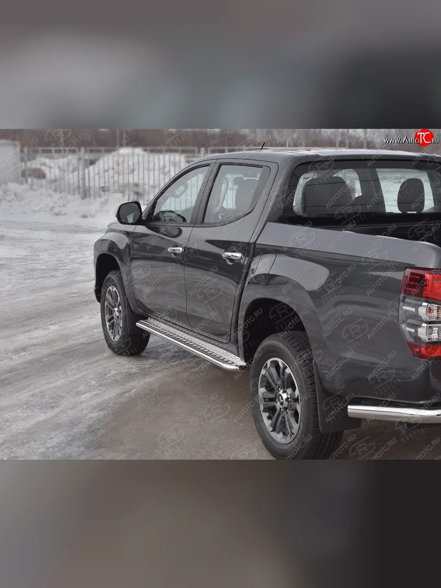 Порожки для ног SLITKOFF (Ø42 мм)  Mitsubishi L200 (2018-2022) 5 KK,KL (Лист нержавейка, труба - нержавейка)  в Перми Пермском крае