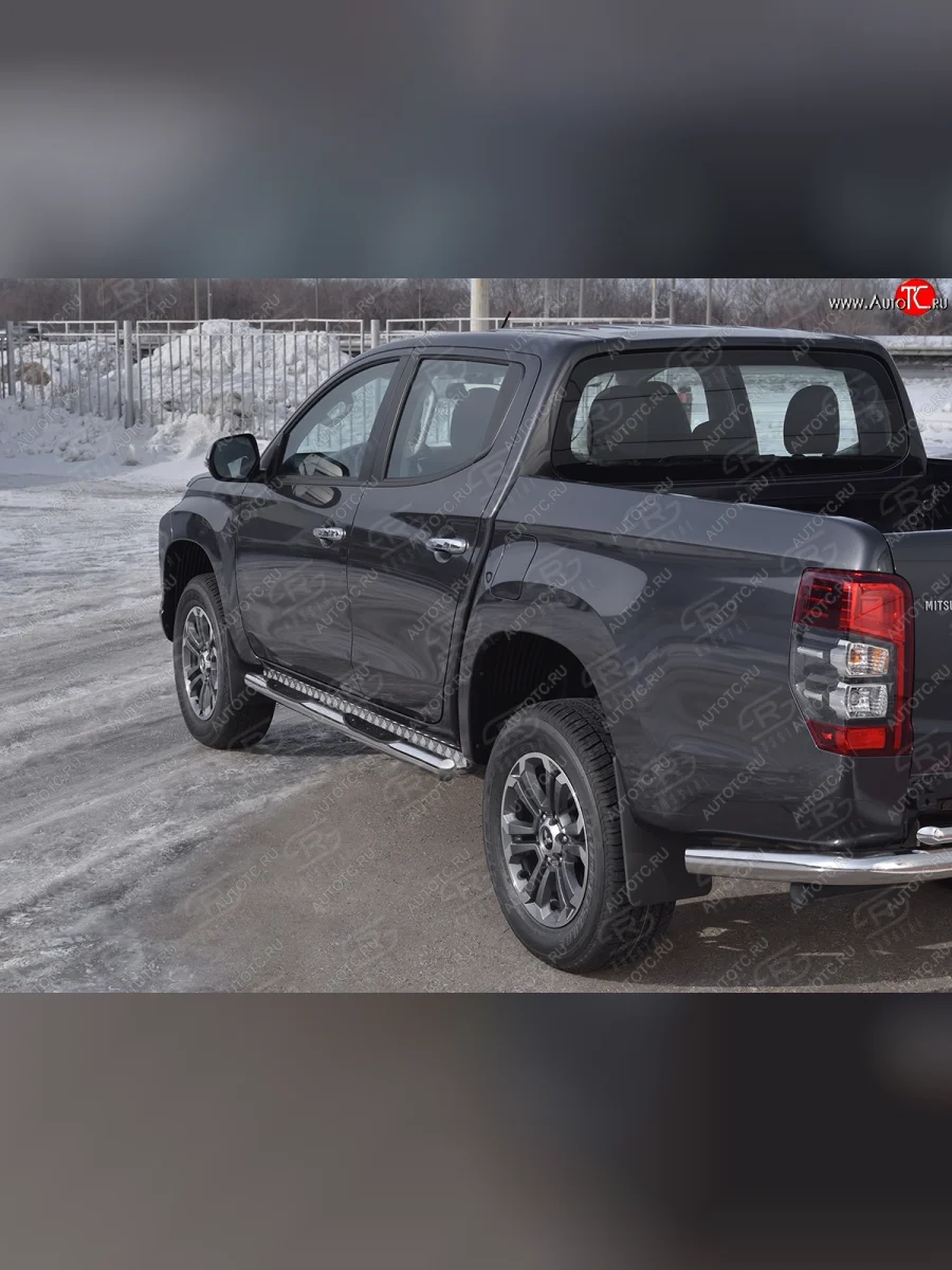 Защита порогов (Ø76 мм с проступью, нержавейка) SLITKOFF Mitsubishi L200 5 KK,KL рестайлинг (2018-2022) (Металлические торцы под 90°)  в Самаре Самарской области