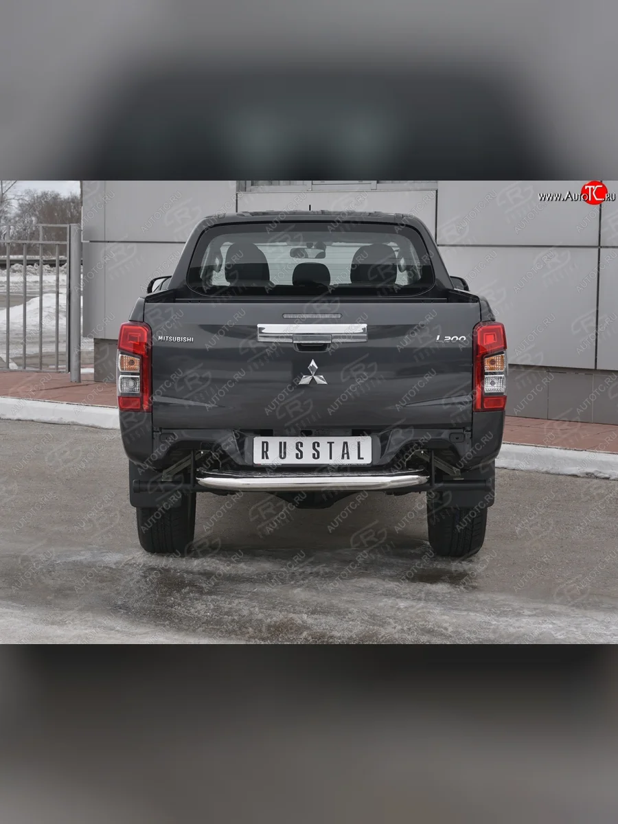 Защита заднего бампера (Ø63 мм, короткая) RUSSTAL Mitsubishi L200 5 KK,KL рестайлинг (2018-2022) (Лист алюминиевый, труба - нержавейка)  в Керчи Республика Крым
