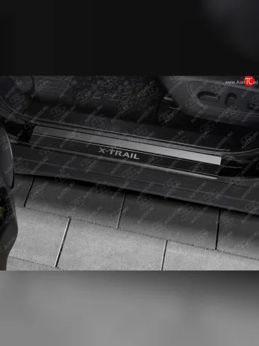 Пороги накладки Russtal (Нержавейка с покрытием карбон и надписью) Nissan X-trail 3 T32 рестайлинг (2017-2022)