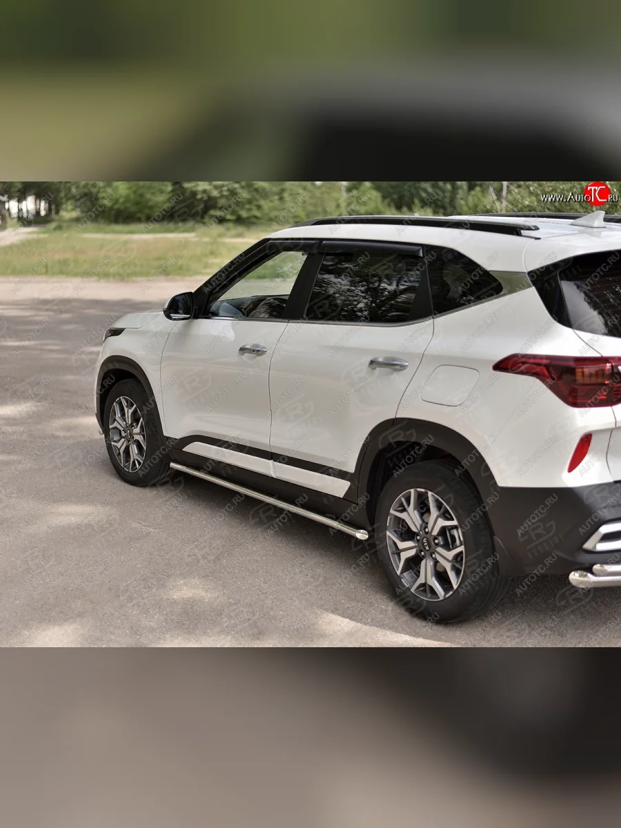 Защита порогов (Ø42 мм, нержавейка) SLITKOFF KIA Seltos SP2 дорестайлинг (2019-2022) (Металлические торцы под 45°)  в Воронеже Воронежской области