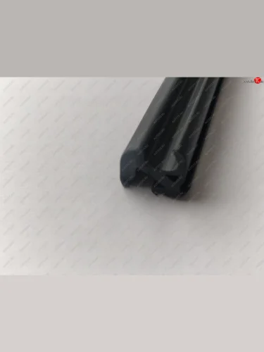 Универсальный уплотнитель FlexLine (8 mm U-LIP 2 лепестка, 1 погонный метр) Opel Movano B (2010-2025)