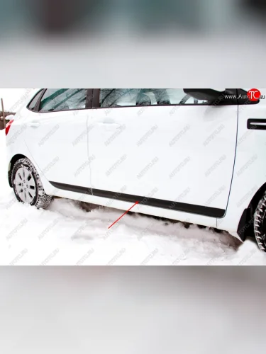 Молдинг двери RA (вариант 1, передний правый) (Поверхность шагрень) KIA Rio  3 QB (2011-2017) дорестайлинг седан, хэтчбек 5 дв. дорестайлинг, рестайлинг седан, хэтчбек 5 дв. рестайлинг