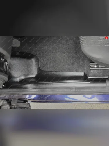 Накладки на ковролин пола Petroil Tuning (Передние боковые) Лада ВАЗ Гранта ( 1 2191,  2190) - Гранта Спорт ( 2191,  2190)