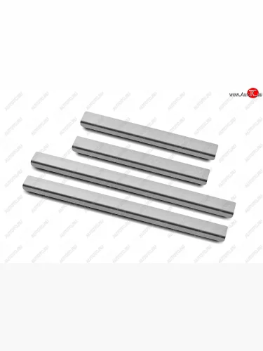 Накладки порожков салона Russtal (Нержавейка шлифованная) Toyota Land Cruiser 200 1-ый рестайлинг (2012-2015)