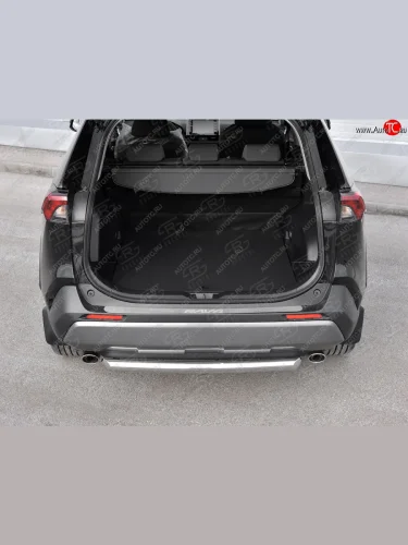 Защитная накладка заднего бампера Russtal (Нержавейка шлифованная с надписью) Toyota RAV4 XA50 5 дв. дорестайлинг (2018-2025)