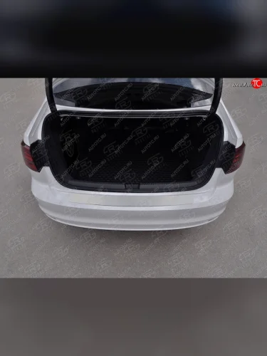 Защитная накладка заднего бампера Russtal (Нержавейка полированная) Volkswagen Jetta A6 седан рестайлинг (2015-2018)