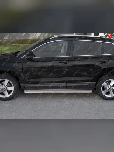 Пороги SLITKOFF d42 с листом (лист нержавейка, труба нержавейка) Skoda Karoq  NU7 (2017-2025) дорестайлинг, рестайлинг