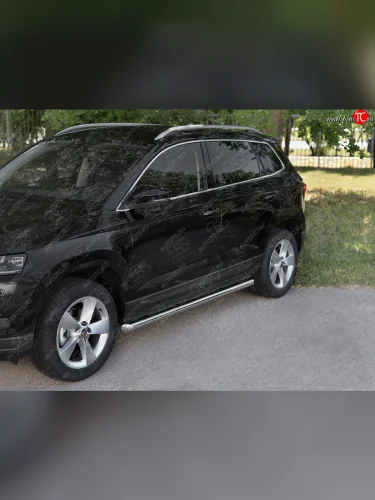 Защита порогов на SLITKOFF труба d63 (защита порогов со скосами на торцах) Skoda Karoq  NU7 (2020-2025) рестайлинг
