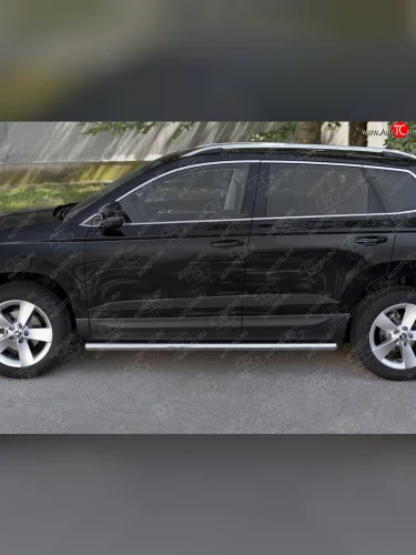 Защита порогов на SLITKOFF труба d63 (защита порогов с закругленными торцами) Skoda Karoq  NU7 (2017-2025) дорестайлинг, рестайлинг